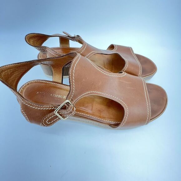 ANN MASHBURN Shoes - Ann Mashburn T Strap Brown Leather sandals size 40